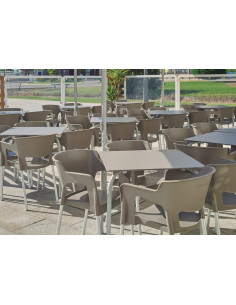 Oferta conjunto terraço do bar, mesa + 4 cadeiras 2