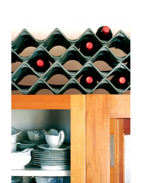 Vino rack eco-friendly impilabile realizzato in synterwood comp2018001